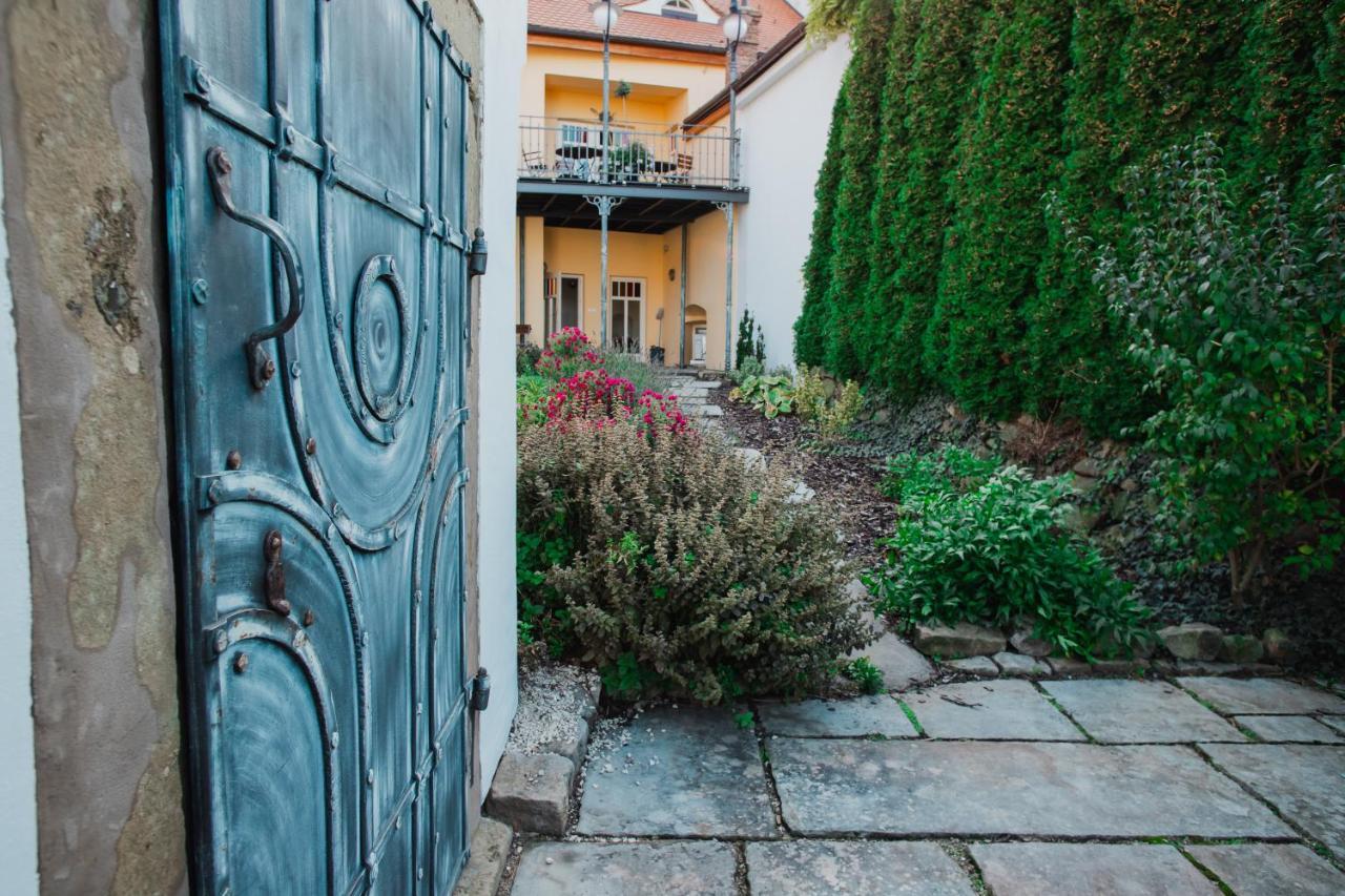 Boutique Hotel Templ Mikulov Eksteriør bilde